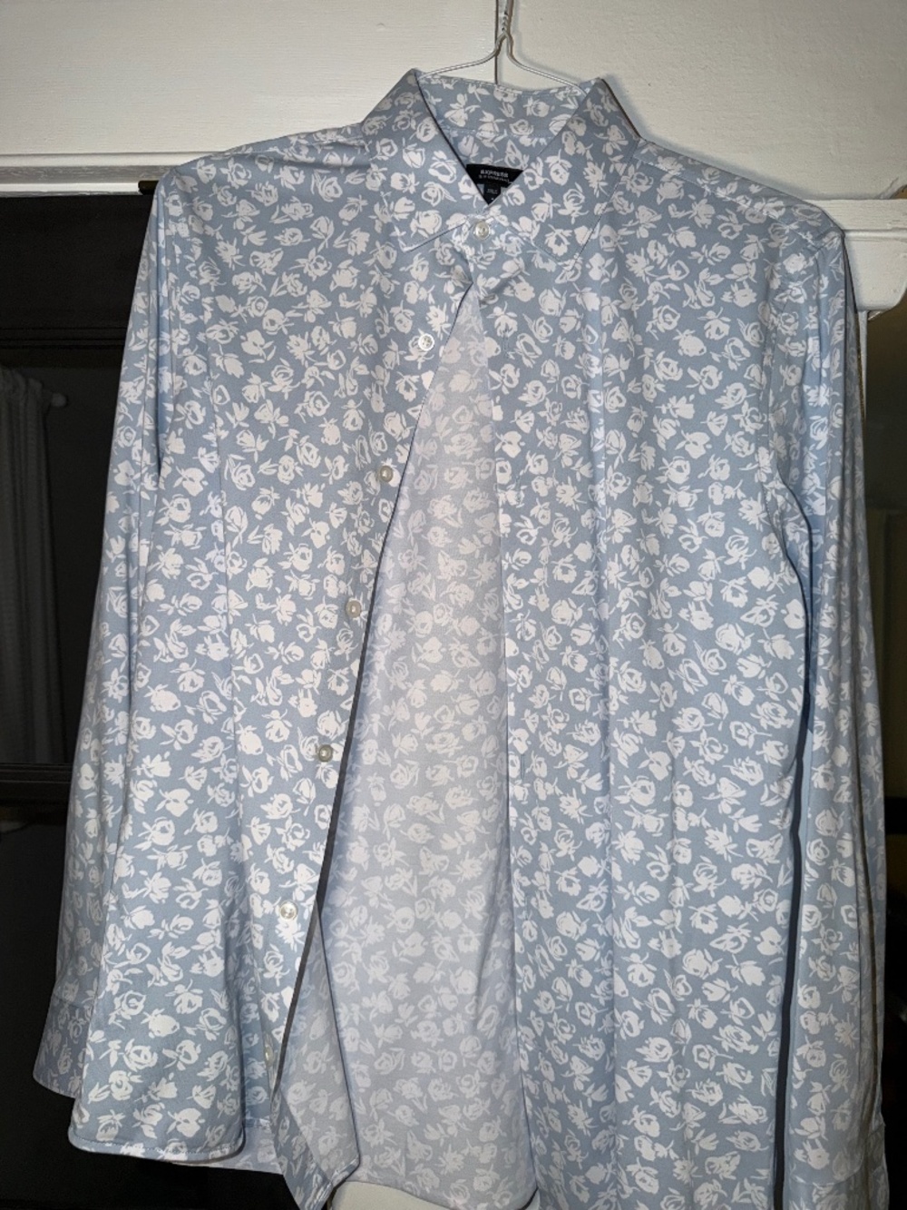 Express Men's Button Down Shirt (Size M)